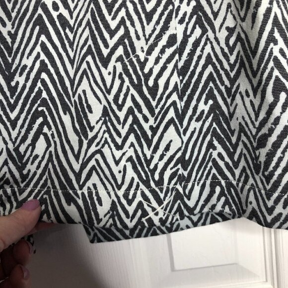 NEW CAbi Style #3034 zig zag ponte knit jacket charcoal gray & white - Size XS - Picture 5 of 7